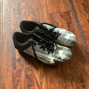 Under armor track spikes